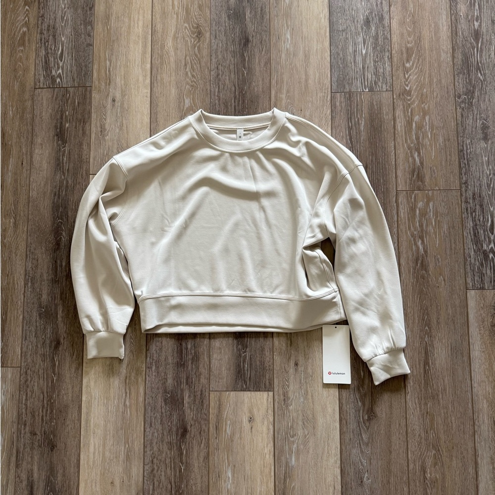 NWT Lululemon Perfectly Oversized Crop Crew